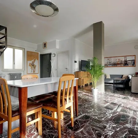 Iflat Stylish Penthouse Near Marconi Apartment *